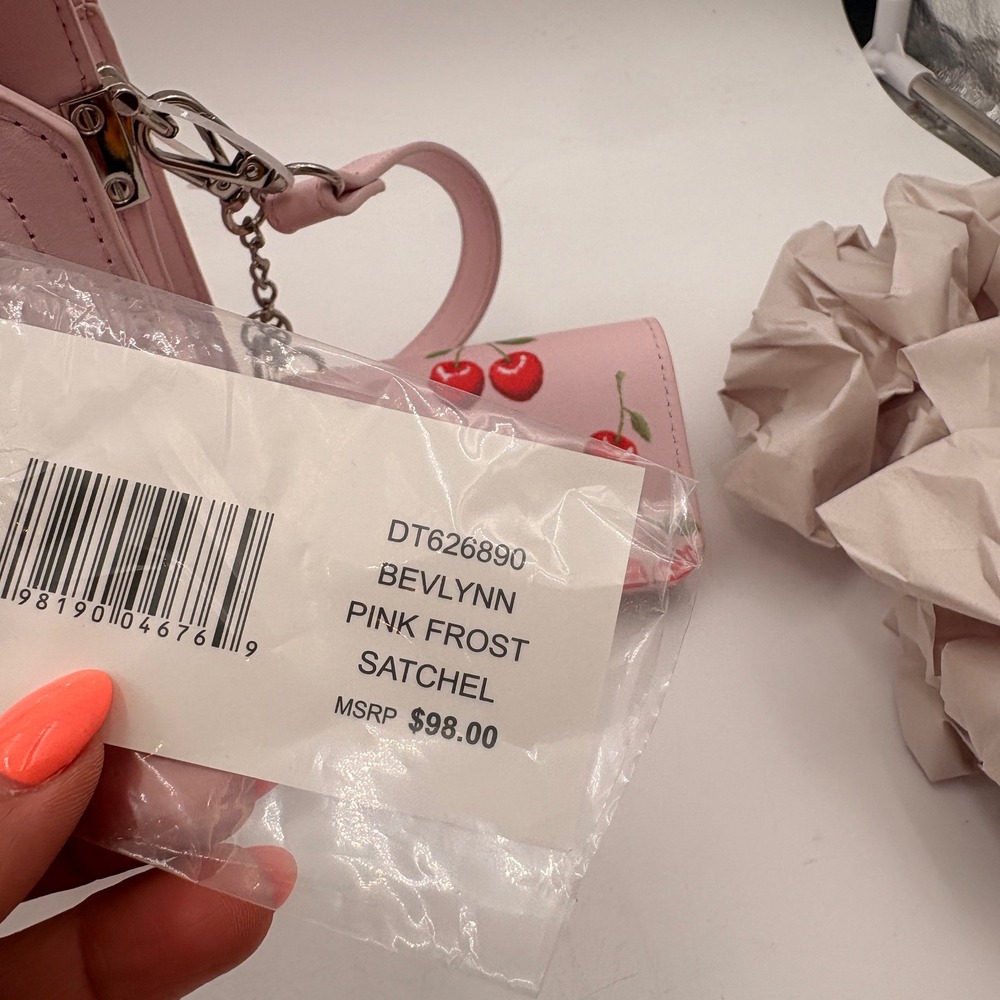 Steve Madden Bevelyn Pink Crossbody Bag Cherry Scarf Handle & Card Holder - Picture 15 of 15